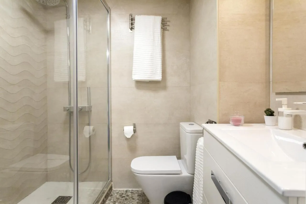 Rentcostadelsol Malagueta Miramar Malaga 0*,
